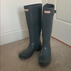 grey tall hunter boots
